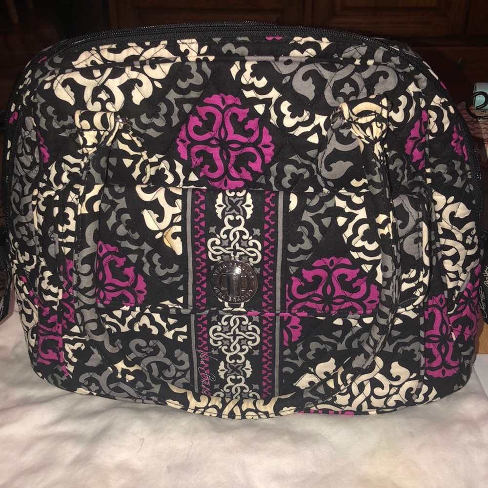🚚🤷🏼‍♀️Vera Bradley Purse EUC